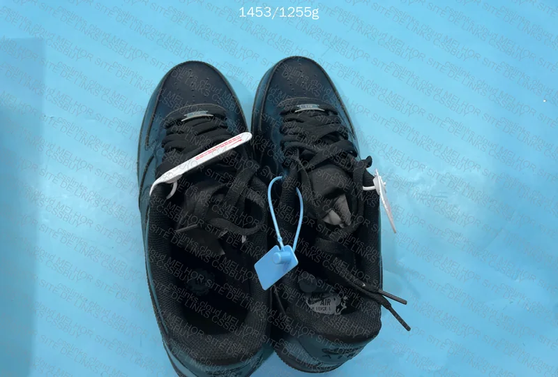 Black Air Force 1 3