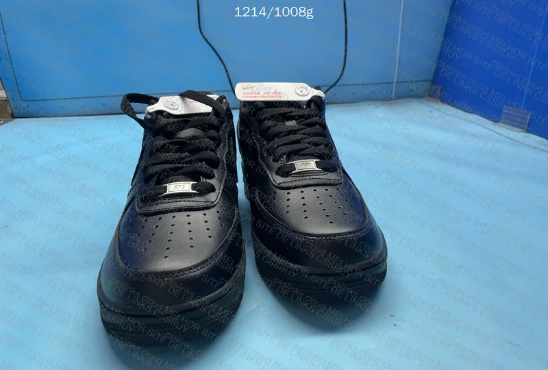 Black Air Force 1 3