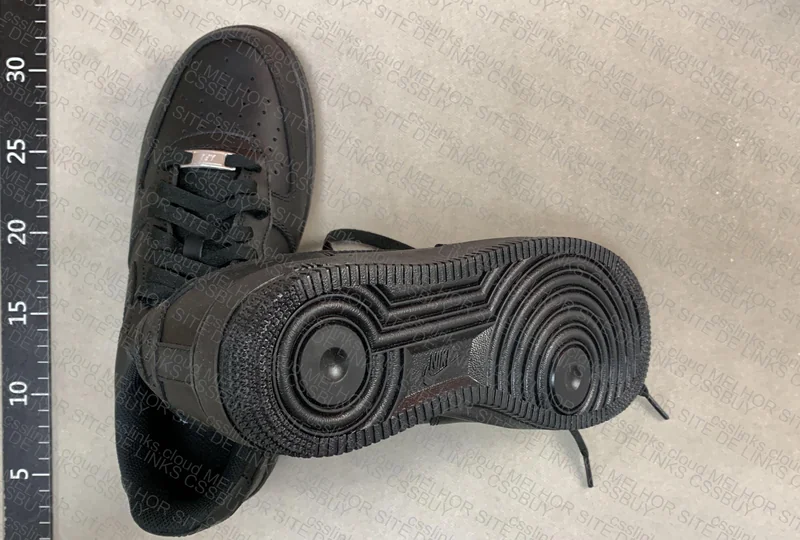 Black Air Force 1 3