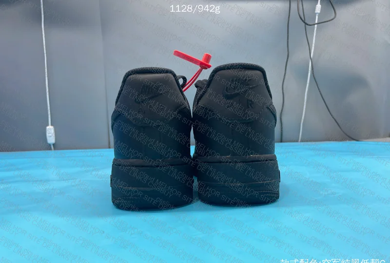 Black Air Force 1 3