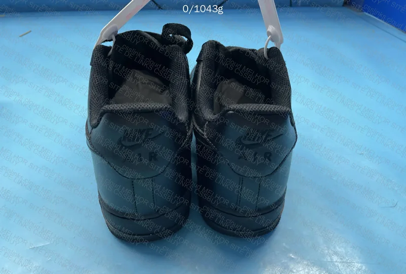 Black Air Force 1 3