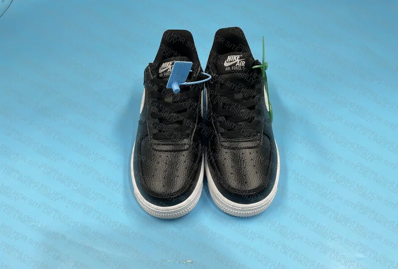 Black and White Air Force 1 2