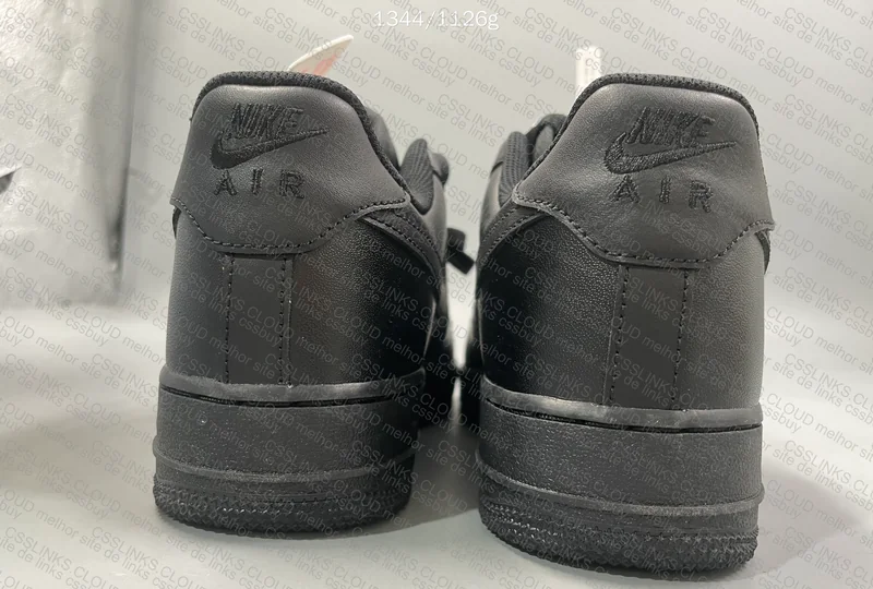 Black Air Force 1 (help) 6