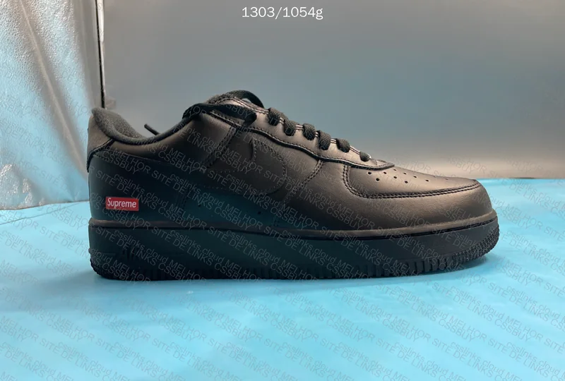 Black Air Force 1 Supreme 4