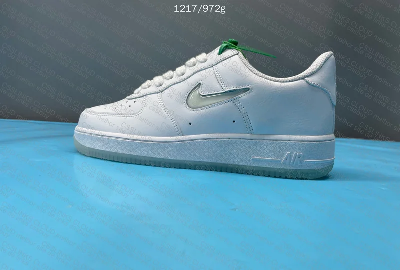 Air Force 1 Retro White 2