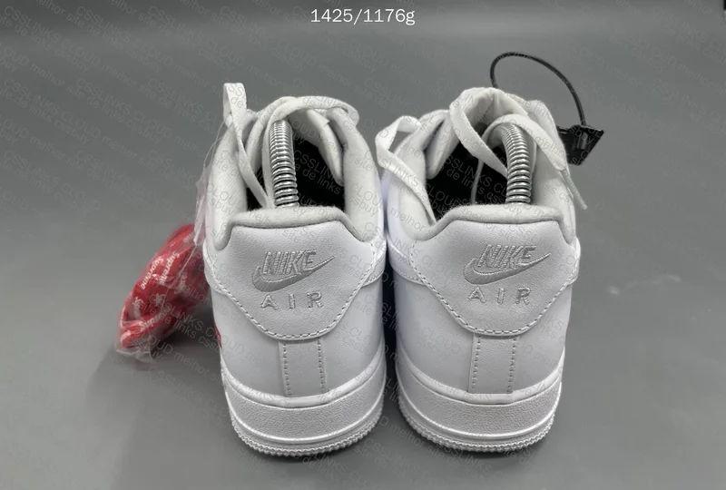 Air Force 1 Supreme 4