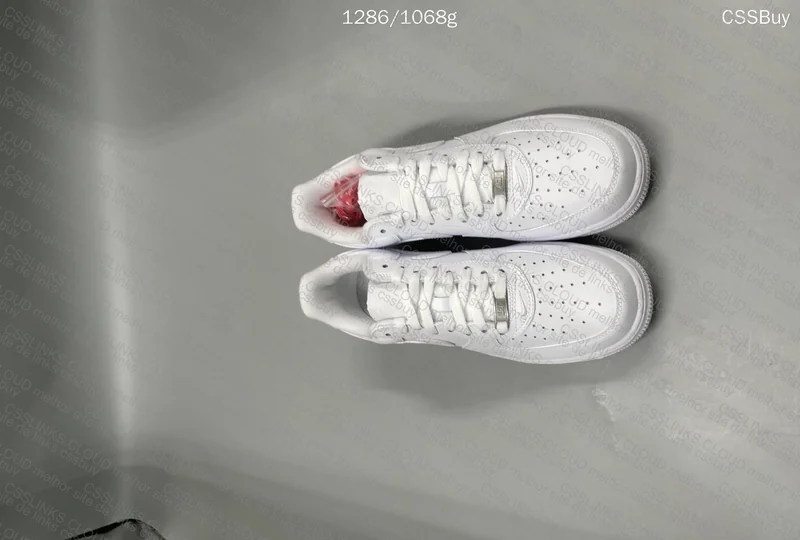 Air Force 1 Supreme, Help Please 4