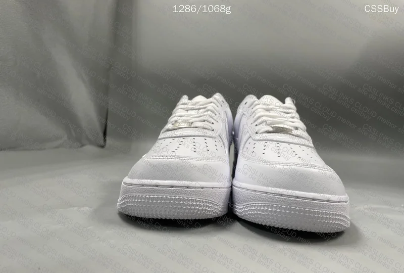 Air Force 1 Supreme, Help Please 9