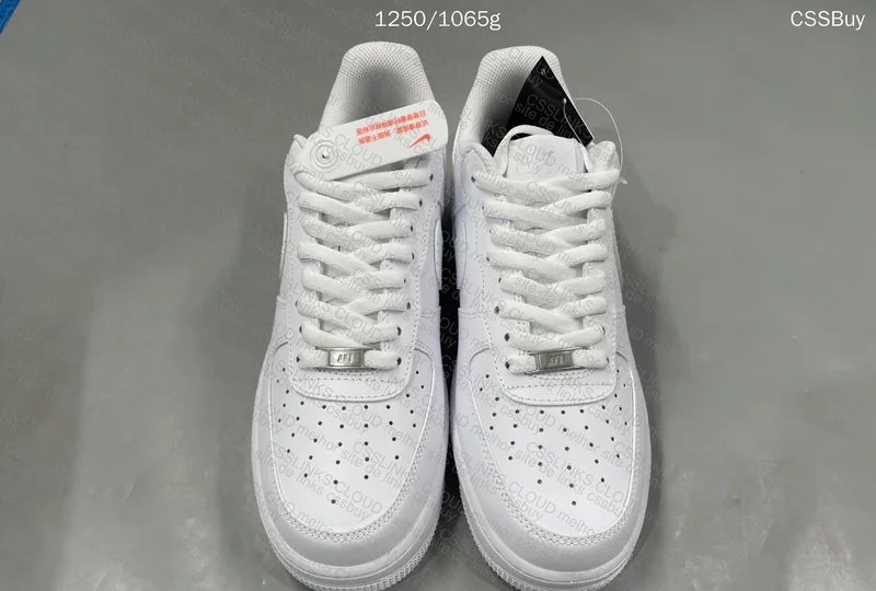 Air Force 1 Triple White 2
