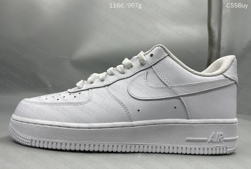 Air Force 1 Triple White 4