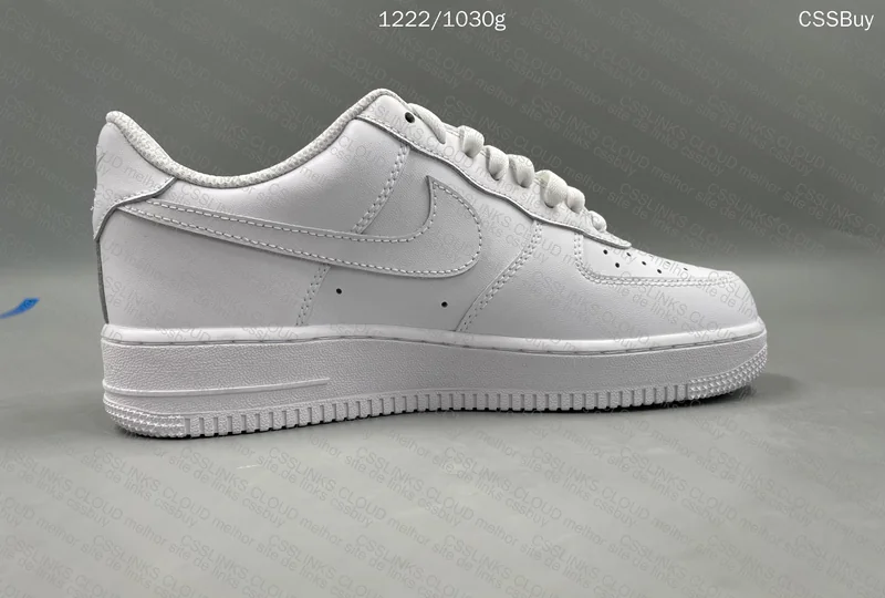 Air Force 1 Triple White 4