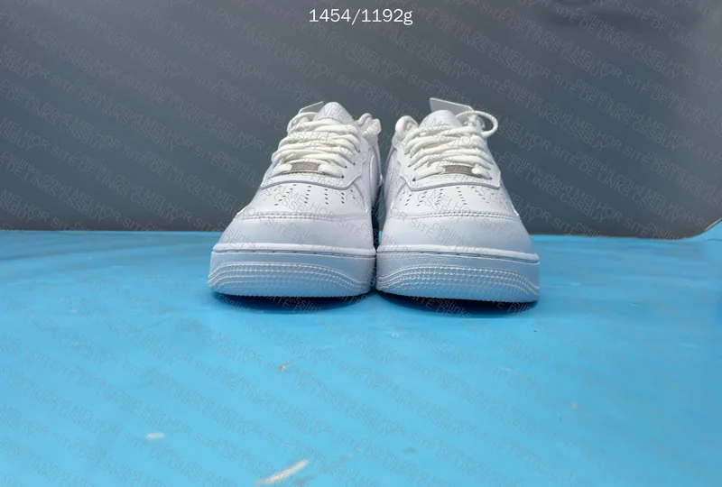 Air Force 1 Triple White 4