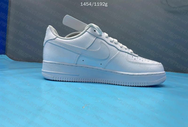 Air Force 1 Triple White 7