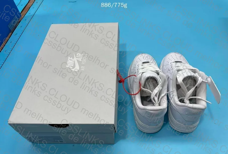 Air Force 1 Triple White 2