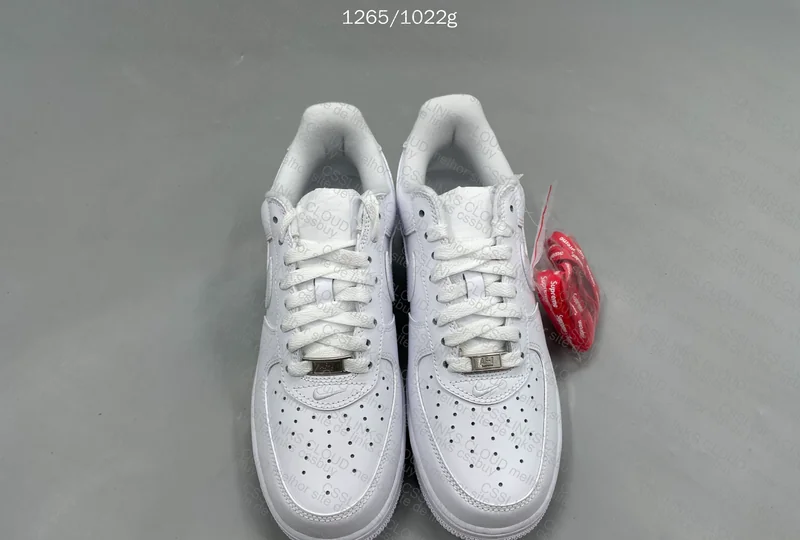 Air Force 1 x Supreme 4