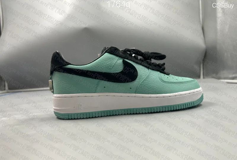 Air Force 1 x Tiffany & Co 'Friends and Family' 2