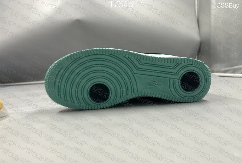 Air Force 1 x Tiffany & Co 'Friends and Family' 6