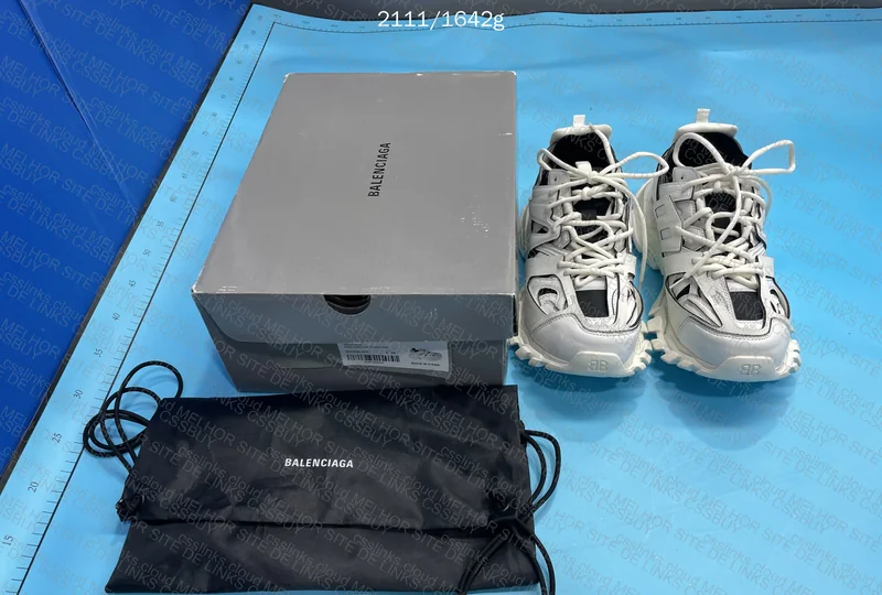 Air Force 1'07 / Balenciaga Track Knit 9