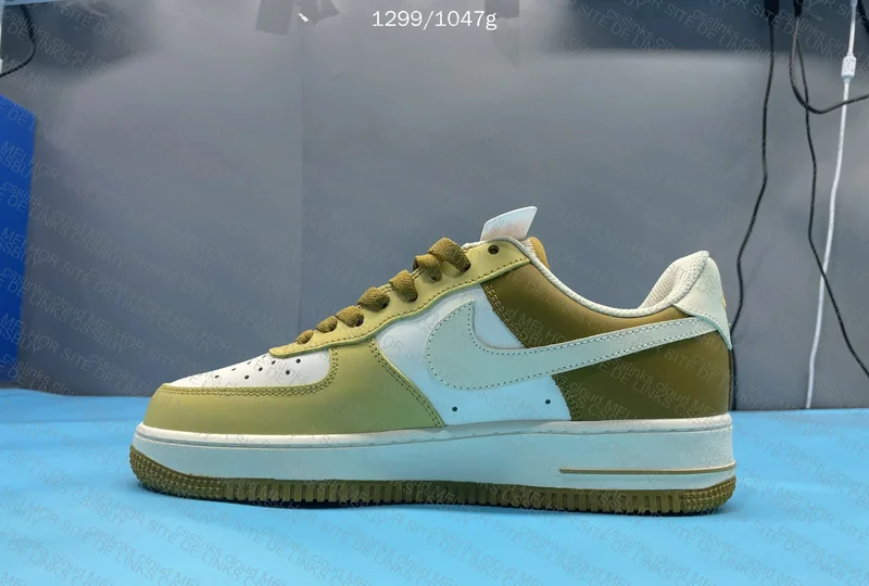 Air Force 1'07 Bronzine/Milk 55y 3