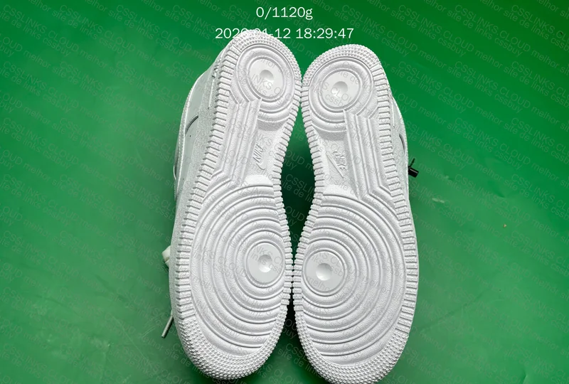 Air Force One Branco. Está bom?