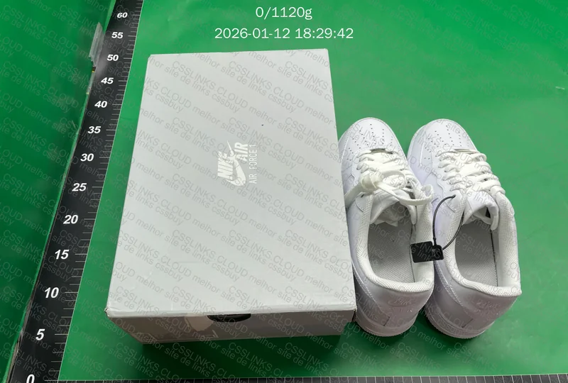 Air Force One Branco. Está bom? 2