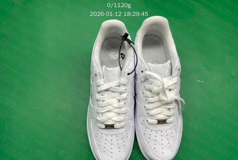 Air Force One Branco. Está bom? 4