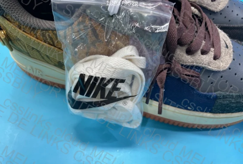Air Force Travis Scott