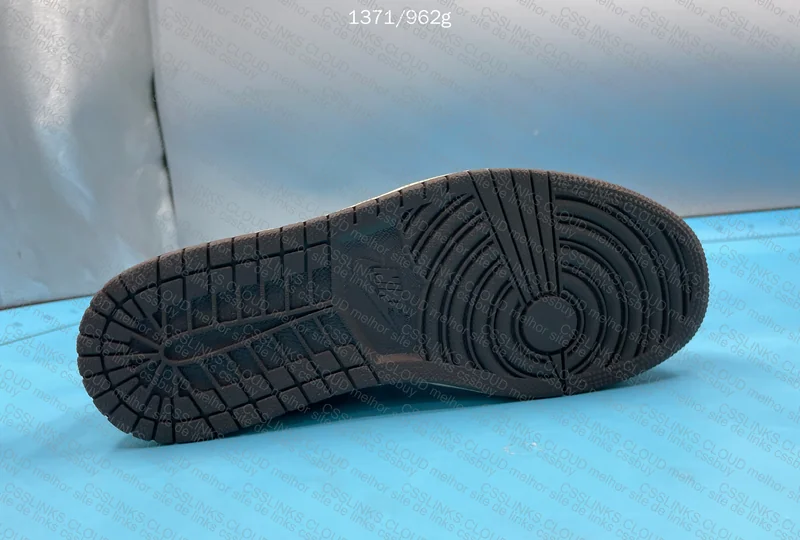 Air Jordan 1 LOW Travis Scott 7