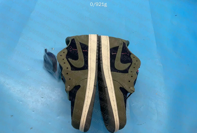 Air J1 Low Travis - Black Olive 4