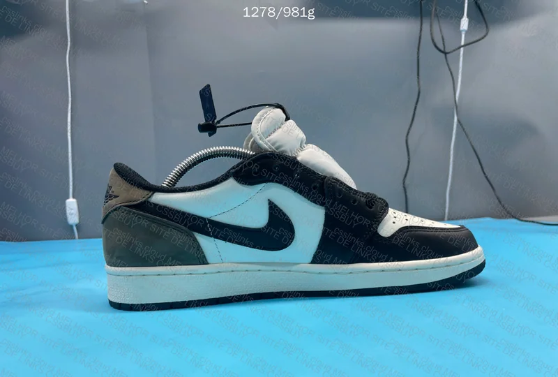 Air Jordan 1 Mocha LJR 5