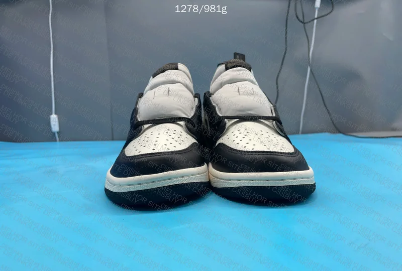Air Jordan 1 Mocha LJR 7