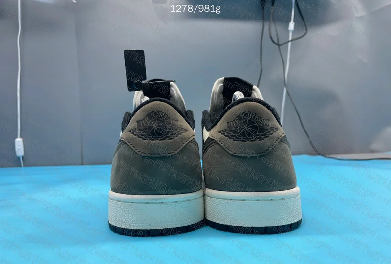 Air Jordan 1 Mocha LJR 8