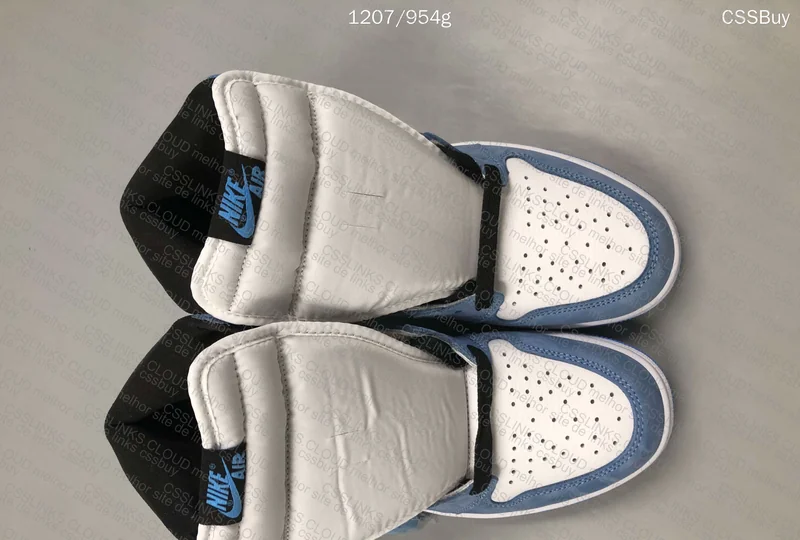 Air Jordan 1 4