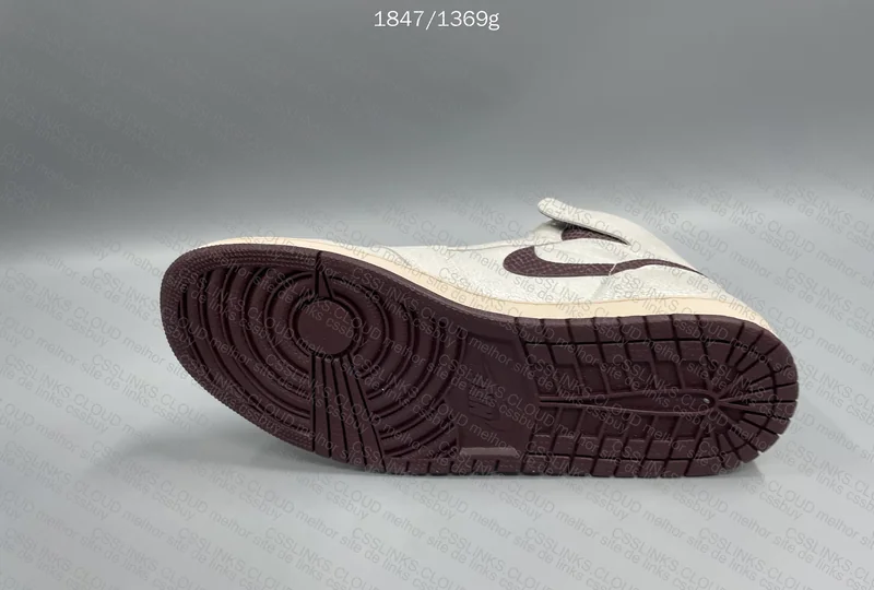 Air Jordan 1 A Ma Maniere 2