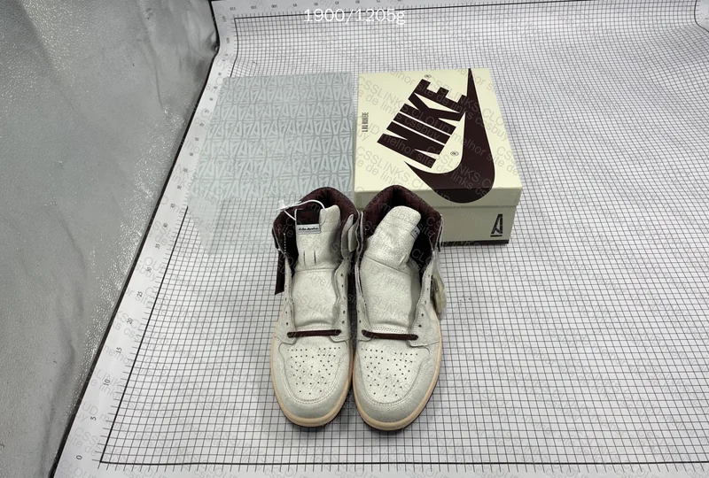 Air Jordan 1 A Ma Maniere 4