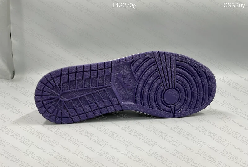 Air Jordan 1 (AJ1) Court Purple 4
