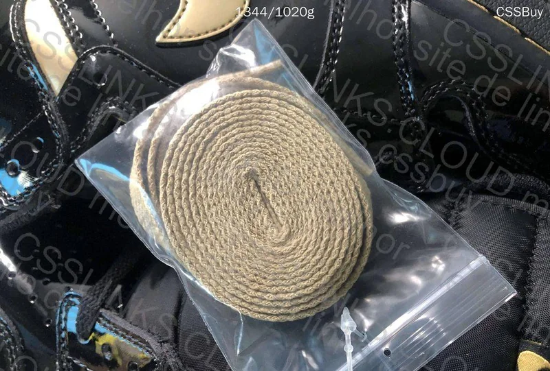 Air Jordan 1 Black Gold 6