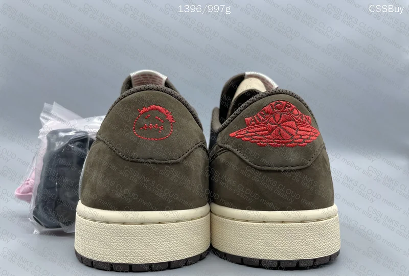 Air Jordan 1 Black Mocha 3