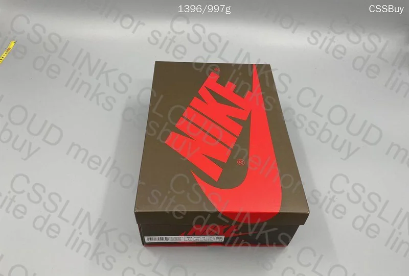 Air Jordan 1 Black Mocha 8
