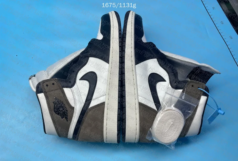 Air Jordan 1 Black Mocha FK GL 3
