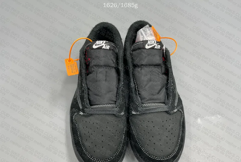 Air Jordan 1 Black Phantom 3