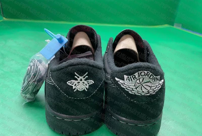Air Jordan 1 Black Phantom Travis Scott 4