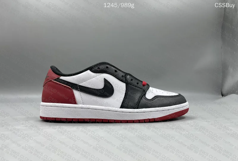 Air Jordan 1 Black Toe 9