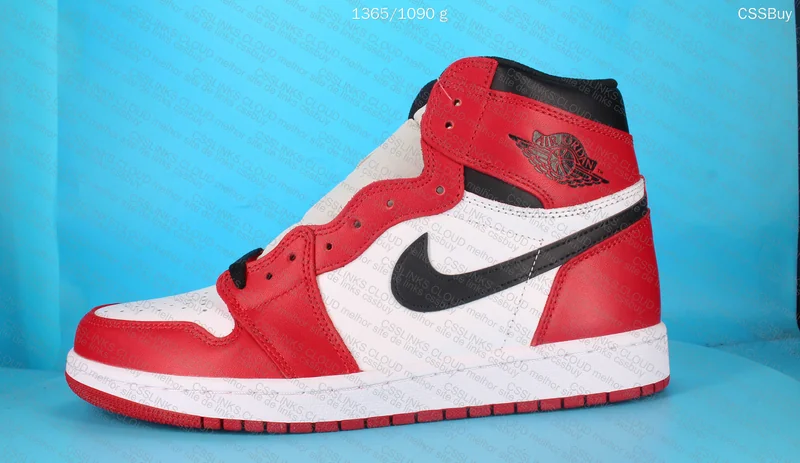 Air Jordan 1 Chicago 3
