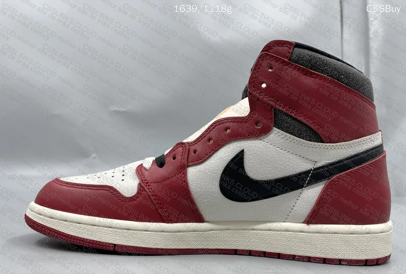 Air Jordan 1 Chicago Lost and Found 7