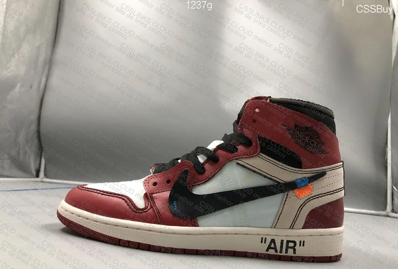Air Jordan 1 Chicago Off-White 11