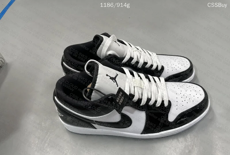 Air Jordan 1 Concord 2