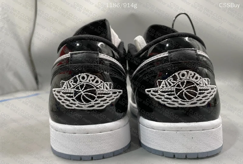 Air Jordan 1 Concord 4