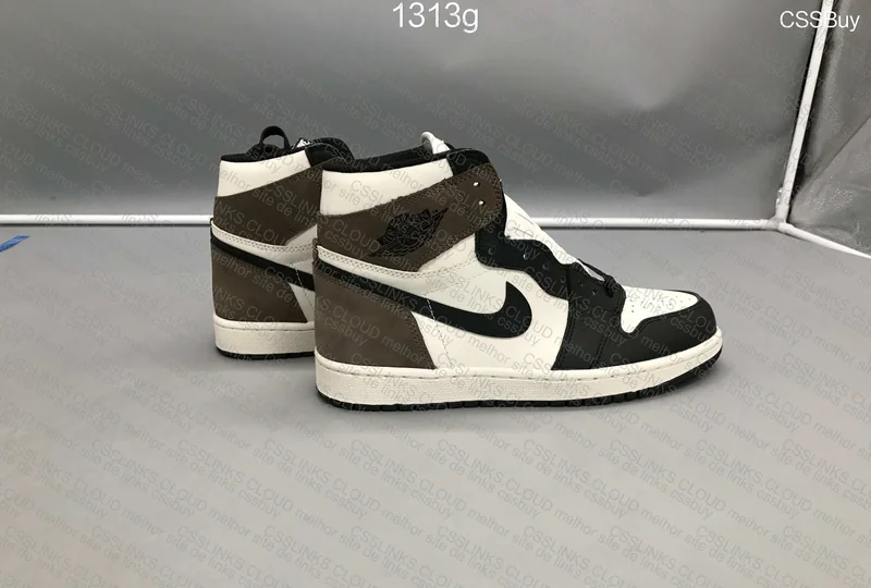 Air Jordan 1 Dark Mocha 2
