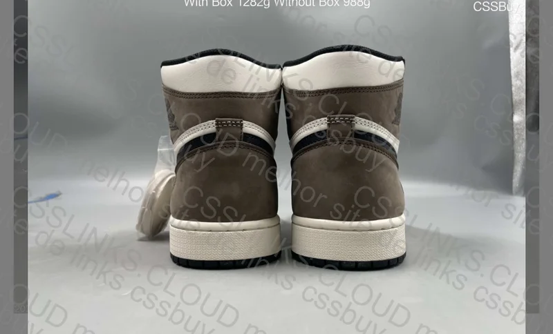 Air Jordan 1 Dark Mocha 3